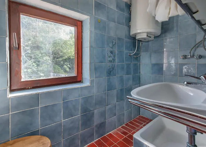 Apartment In With House Sea View Klenovica