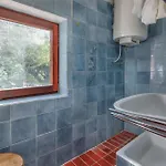 Apartament Awesome In With Wifi Klenovica